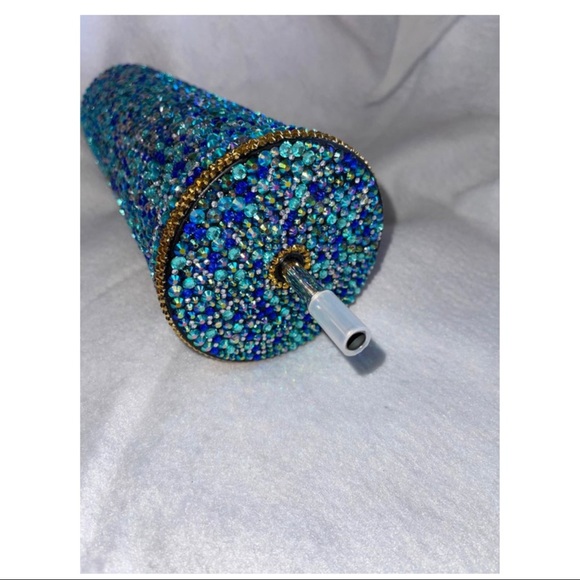Unalome Lotus 24oz blue/gold rhinestone cup with matching screw top lid w/straw - Picture 6 of 9